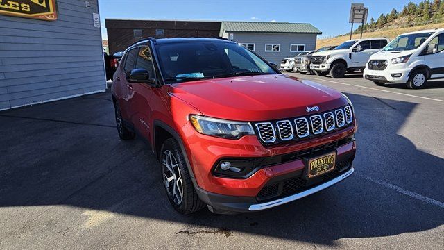 Used 2024 Jeep Compass Limited AWD/4WD image 4