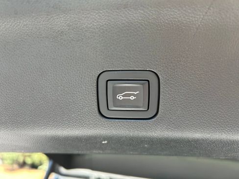 Used 2023 Chevrolet Tahoe High Country AWD/4WD image 53