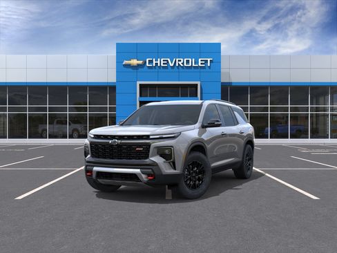 New 2026 Chevrolet Traverse Z71 w/ Enhanced Driving Package AWD/4WD image 8