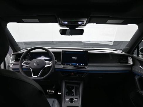 New 2026 Volkswagen Tiguan SE R-Line image 10
