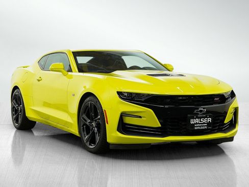 Used 2019 Chevrolet Camaro SS RWD image 7