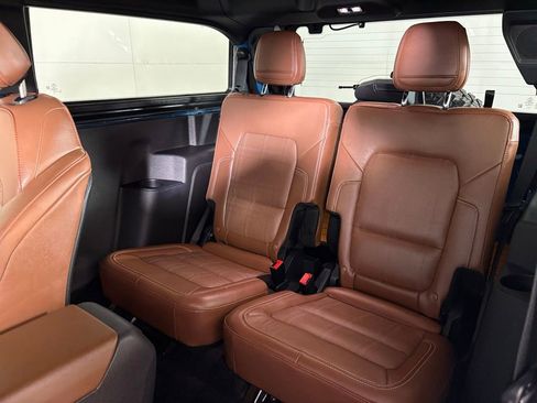 Used 2024 Ford Bronco Heritage Edition AWD/4WD image 34