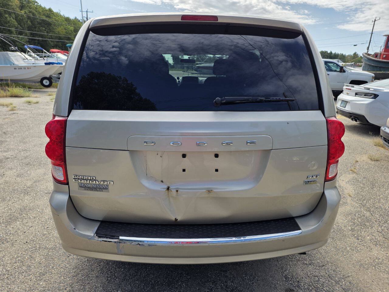 Used 2015 Dodge Grand Caravan SXT FWD image 10