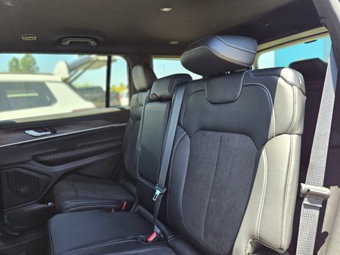 New 2026 Jeep Grand Cherokee L 4WD image 22