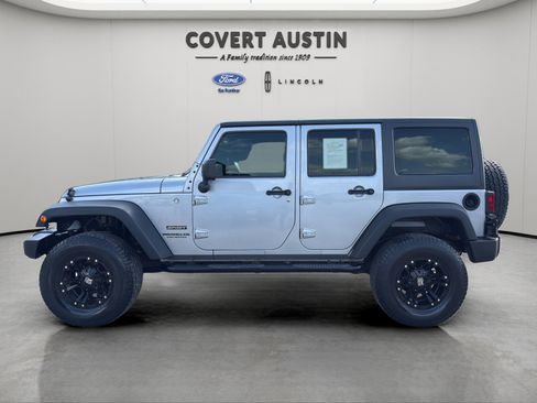 Used 2015 Jeep Wrangler Unlimited Sport w/ Quick Order Package 24S AWD/4WD image 2