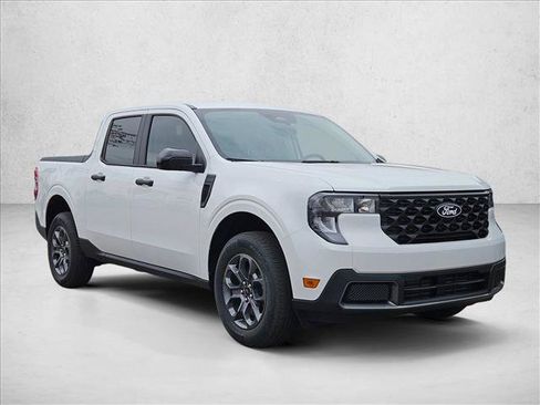 New 2025 Ford Maverick XLT w/ XLT Luxury Package FWD image 7