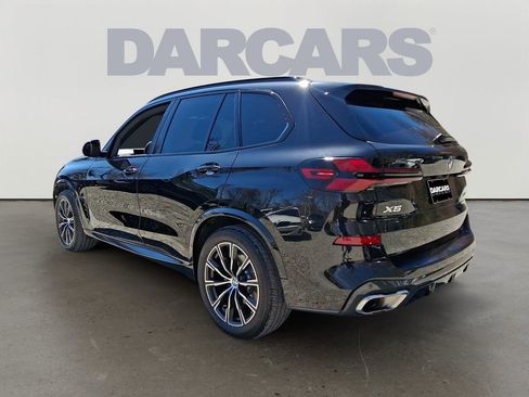 Used 2024 BMW X5 xDrive40i w/ M Sport Package AWD/4WD image 4