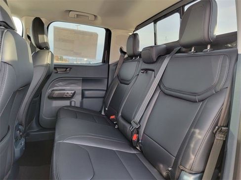 New 2025 Ford Maverick Lariat w/ Black Appearance Package image 20