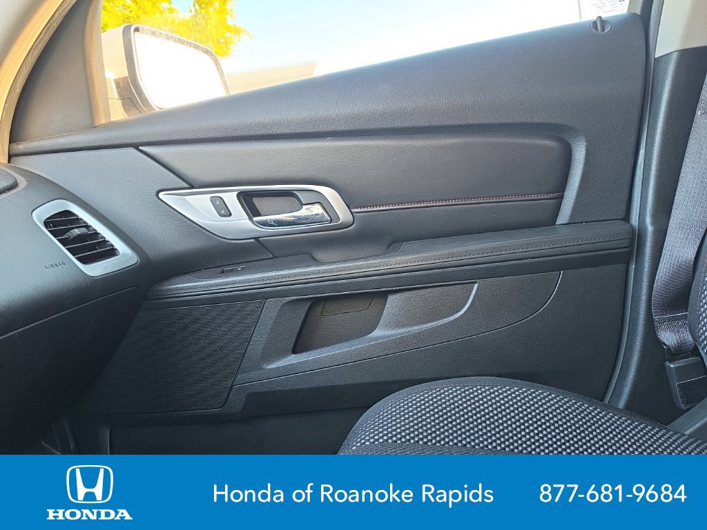 Used 2017 GMC Terrain SLE AWD/4WD image 14