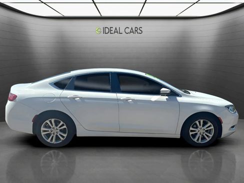 Used 2015 Chrysler 200 Limited w/ Convenience Group FWD image 4