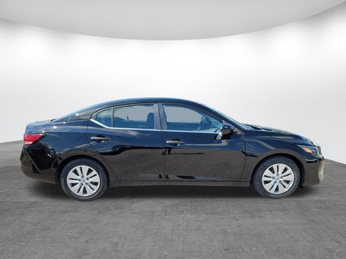 Used 2025 Nissan Sentra S FWD image 4