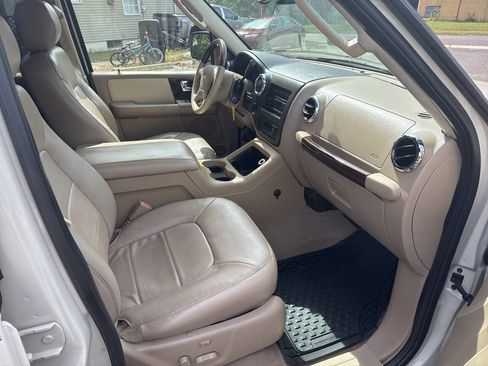 Used 2006 Ford Expedition Limited image 15