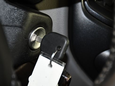 Used 2015 Chevrolet Colorado W/T RWD image 27