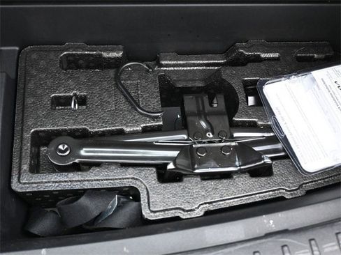 Used 2023 Kia Sorento S w/ Panoramic Sunroof Package image 16