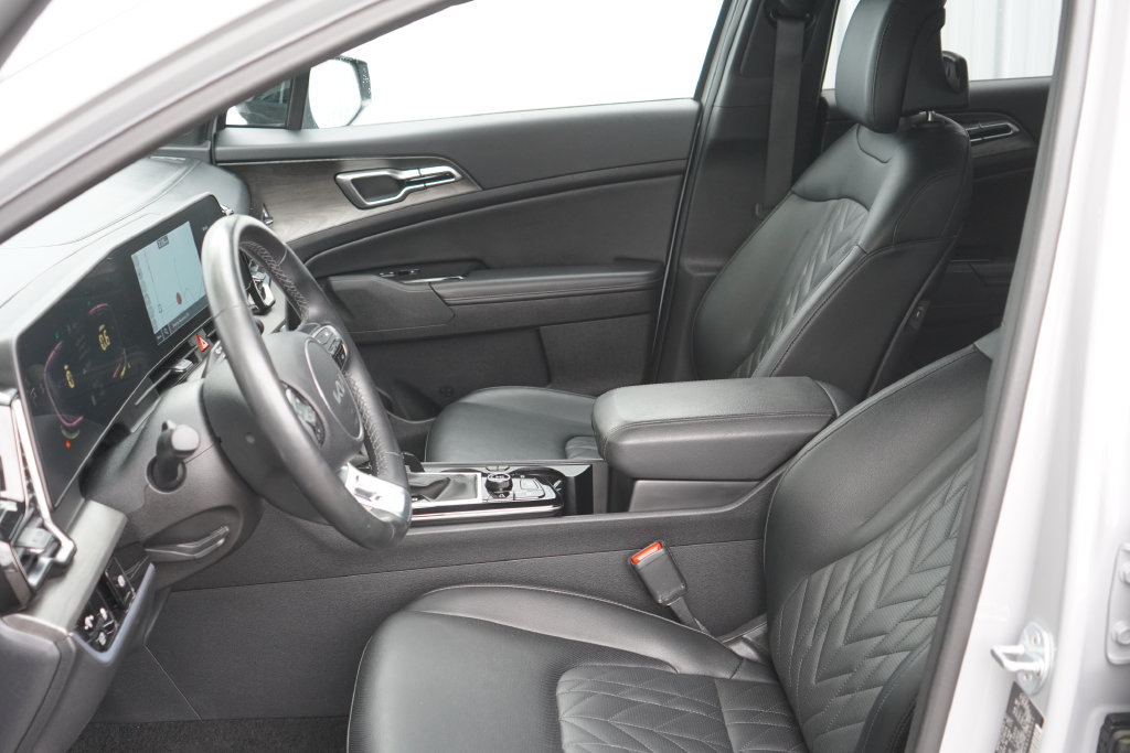Used 2024 Kia Sportage X-Line w/ X-Line Premium Package AWD/4WD image 13