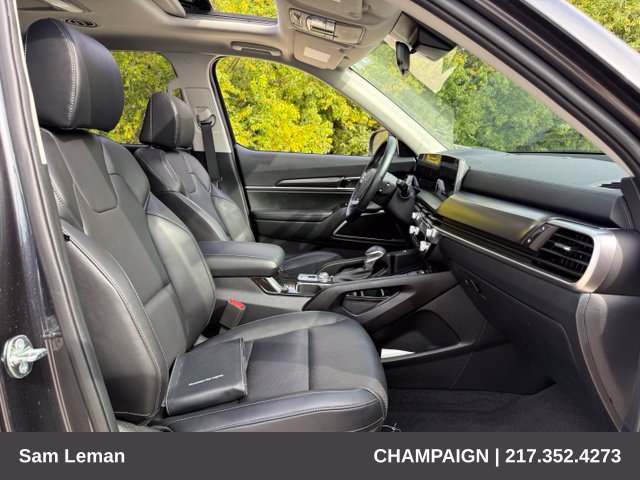 Used 2025 Kia Telluride S FWD image 22