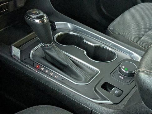 Used 2018 Chevrolet Traverse LS image 27