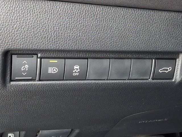Used 2024 Toyota Venza Nightshade AWD/4WD image 24