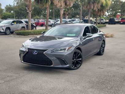Used 2022 Lexus ES 300h F Sport w/ Accessory Package 2