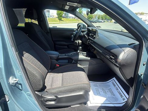 Used 2024 Honda HR-V Sport image 18
