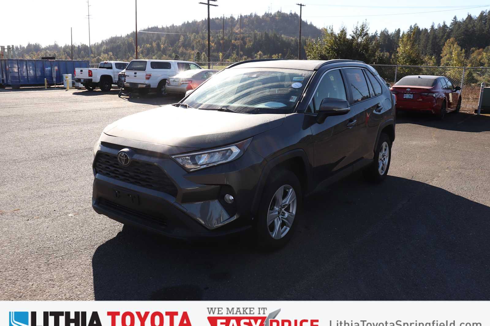 Used 2019 Toyota RAV4 XLE AWD/4WD image 1