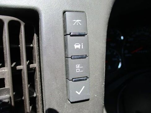 Used 2020 Chevrolet Express 2500 w/ Driver Convenience Package image 12