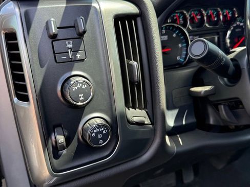Used 2019 Chevrolet Silverado 2500 LT w/ LT Convenience Package AWD/4WD image 24