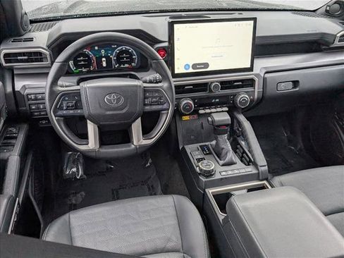 Used 2025 Toyota 4Runner TRD Off-Road Premium image 19