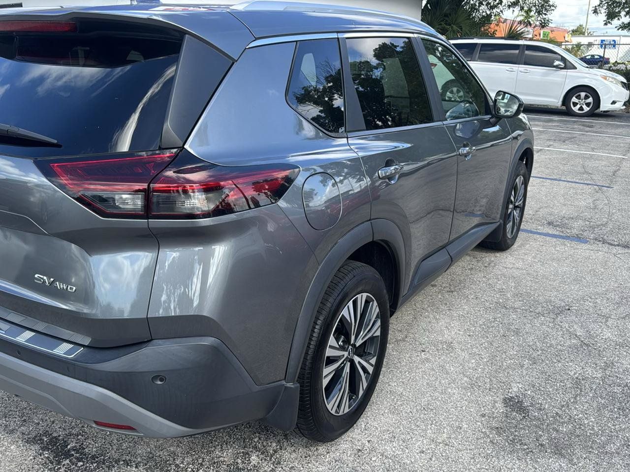 Used 2023 Nissan Rogue SV w/ SV Premium Package AWD/4WD image 7