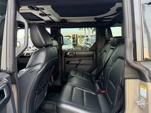 Used 2025 Ford Bronco Badlands AWD/4WD image 8