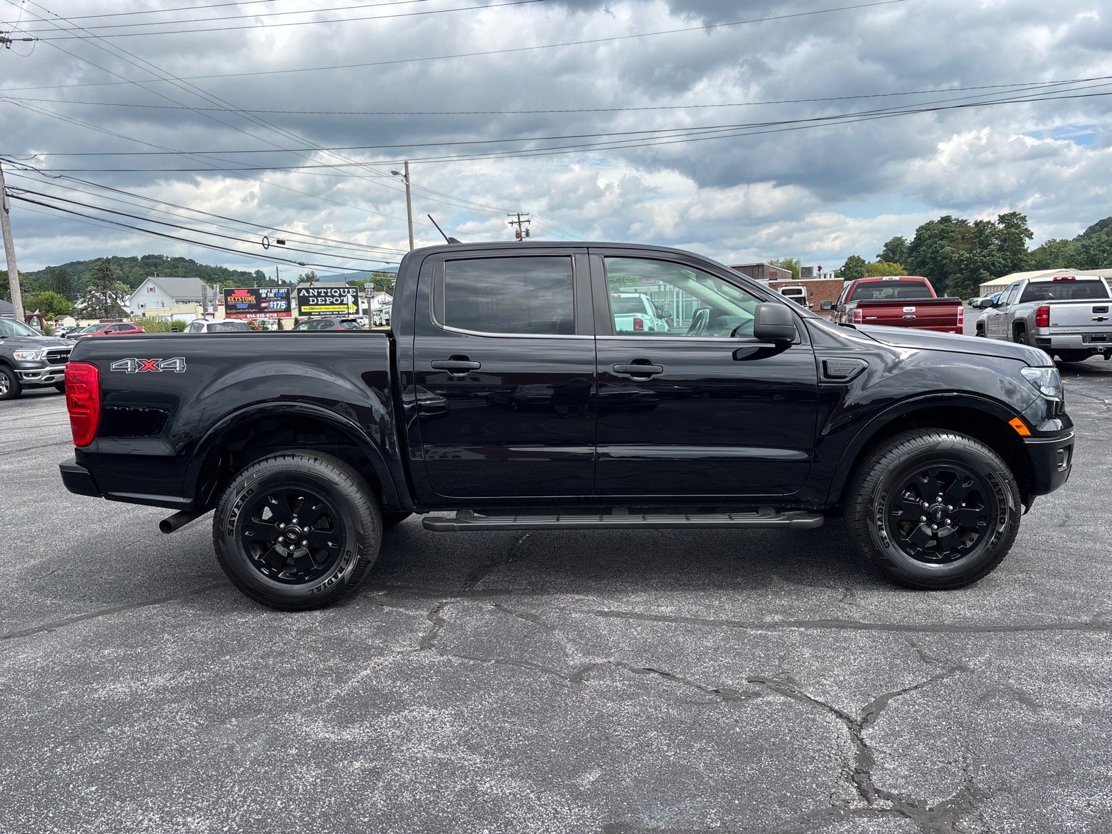 Used 2020 Ford Ranger XLT w/ Equipment Group 301A Mid AWD/4WD image 8