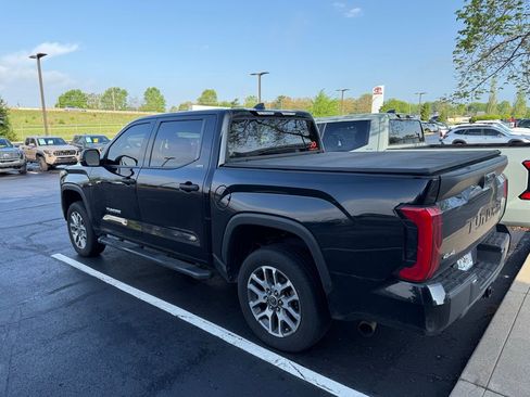 Used 2022 Toyota Tundra SR5 image 6