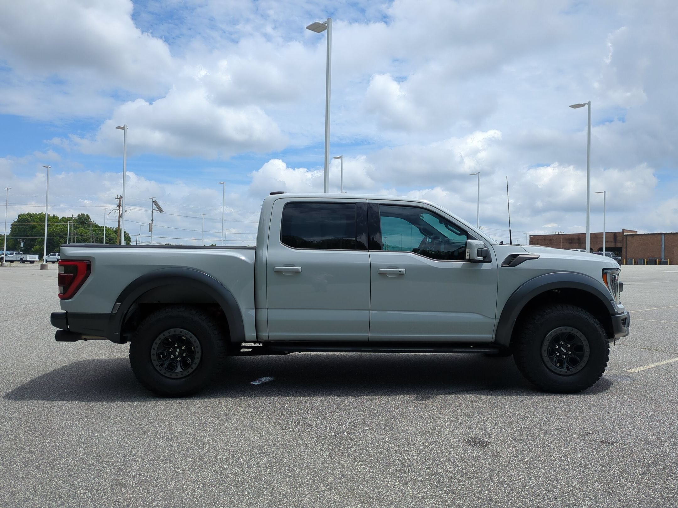 Used 2023 Ford F150 Raptor AWD/4WD image 3