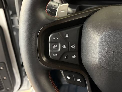 Used 2025 Ford Bronco Raptor AWD/4WD image 17