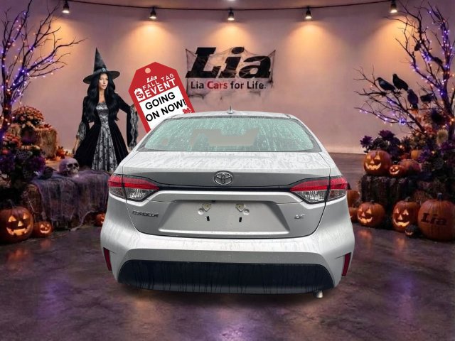 Used 2025 Toyota Corolla LE FWD image 4