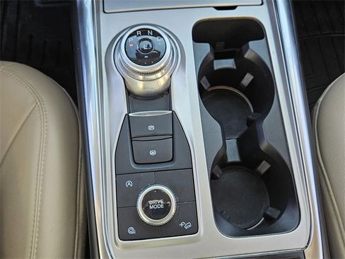 Used 2021 Ford Explorer Limited w/ Equipment Group 301A image 18