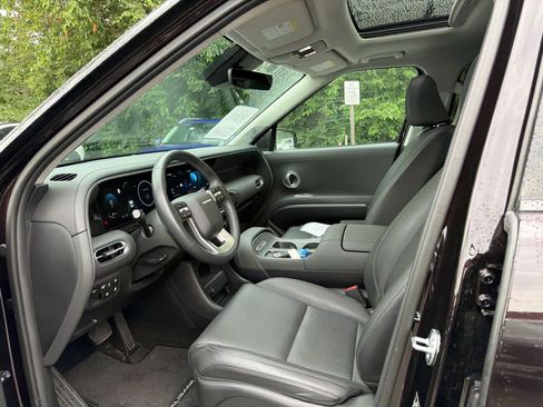 Certified 2026 Hyundai Palisade Limited AWD/4WD image 5