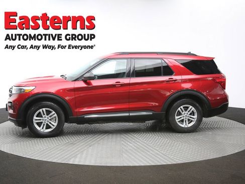 Used 2021 Ford Explorer XLT image 59