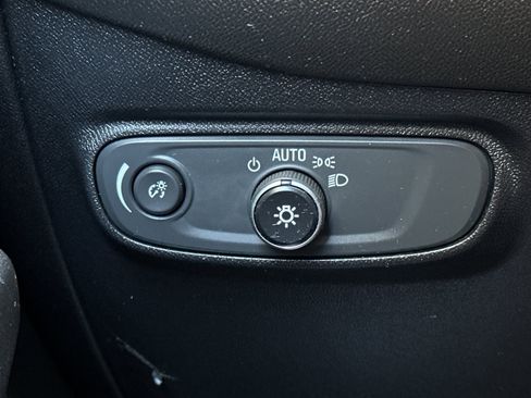 Used 2019 Chevrolet Equinox LT image 31