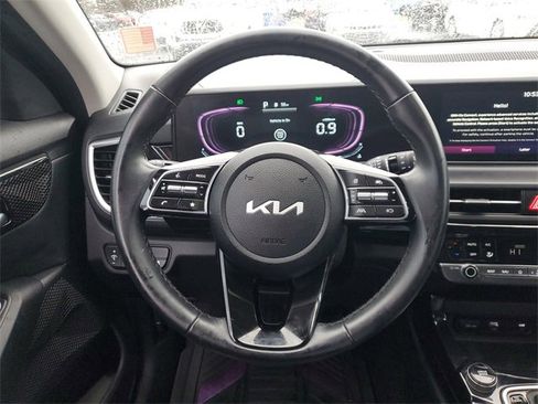 Used 2025 Kia Seltos S image 25