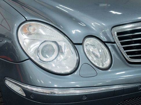 Used 2005 Mercedes-Benz E 55 AMG Sedan image 14