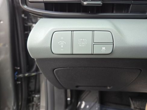New 2026 Hyundai Elantra Limited FWD image 22