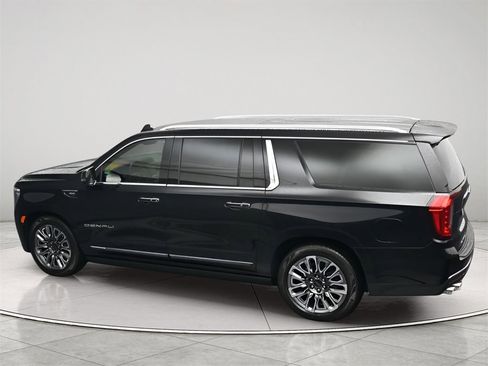 Used 2023 GMC Yukon XL Denali Ultimate image 15