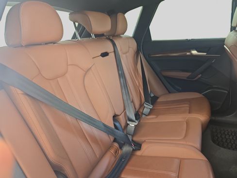 Used 2023 Audi Q5 Prestige w/ Prestige Package AWD/4WD image 17