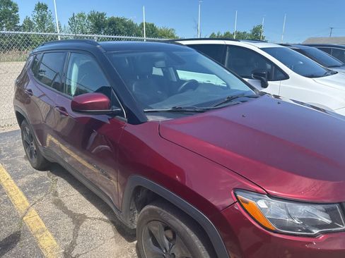 Used 2021 Jeep Compass Latitude w/ Sun and Sound Group AWD/4WD image 22