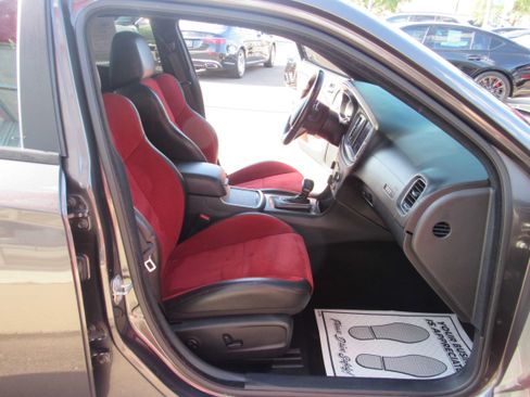 Used 2020 Dodge Charger Scat Pack w/ Dynamics Package RWD image 19