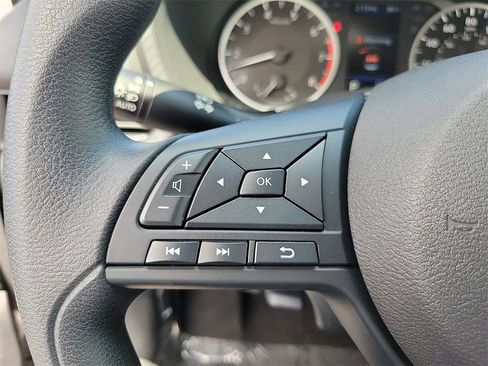 New 2025 Nissan Sentra S image 5