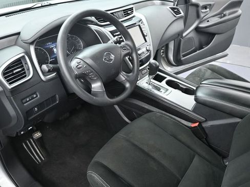 Used 2019 Nissan Murano S image 13