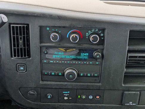 New 2024 Chevrolet Express 3500 w/ Power Convenience Package image 19