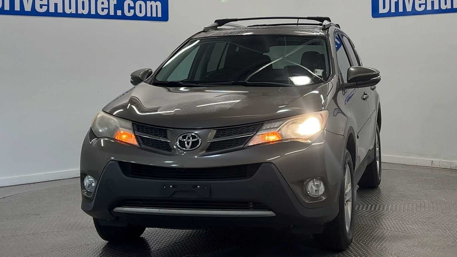 Used 2013 Toyota RAV4 XLE AWD/4WD image 3